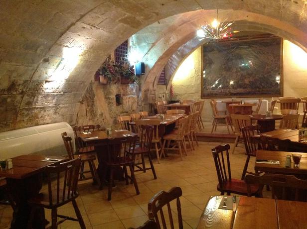 Imagen general del Hotel Castille. Foto 9