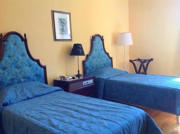 Imagen general del Hotel Castille, La Valeta. Foto 11