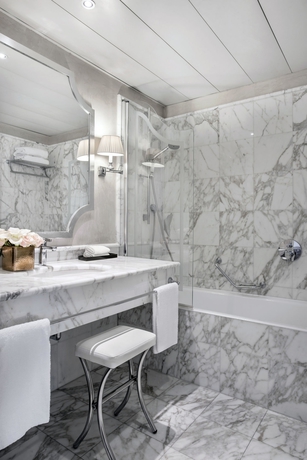 Imagen de la habitación del Hotel Castille Paris. Foto 6