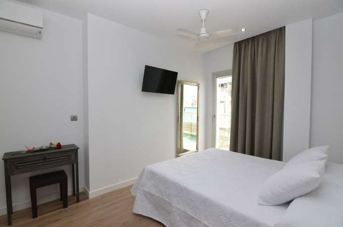 Imagen de la habitación del Hotel Castillo Benidorm. Foto 5