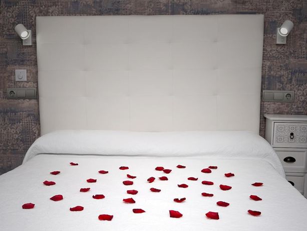 Imagen de la habitación del Hotel Castillo Benidorm. Foto 11