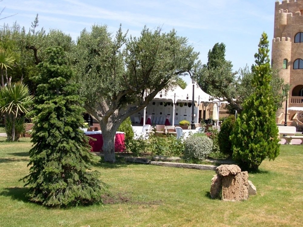 Imagen de los exteriores del Hotel Castillo Bonavia. Foto 3