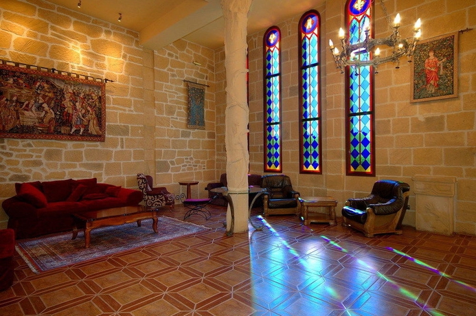 Imagen de los interiores del Hotel Castillo Bonavia. Foto 7