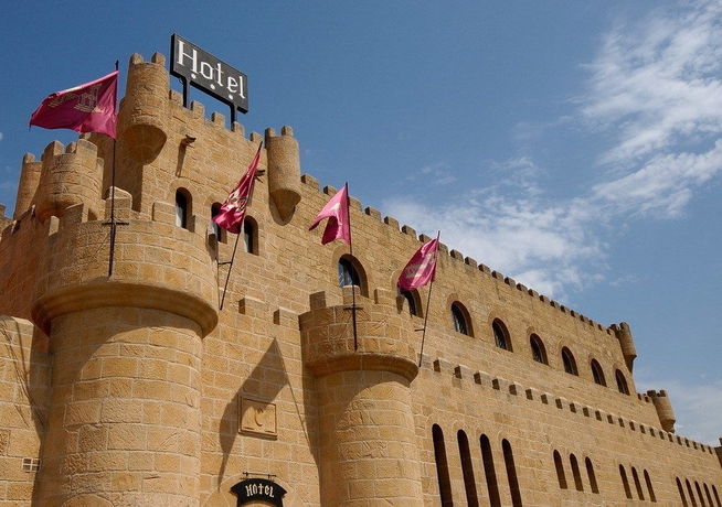 Imagen de los exteriores del Hotel Castillo Bonavia. Foto 4