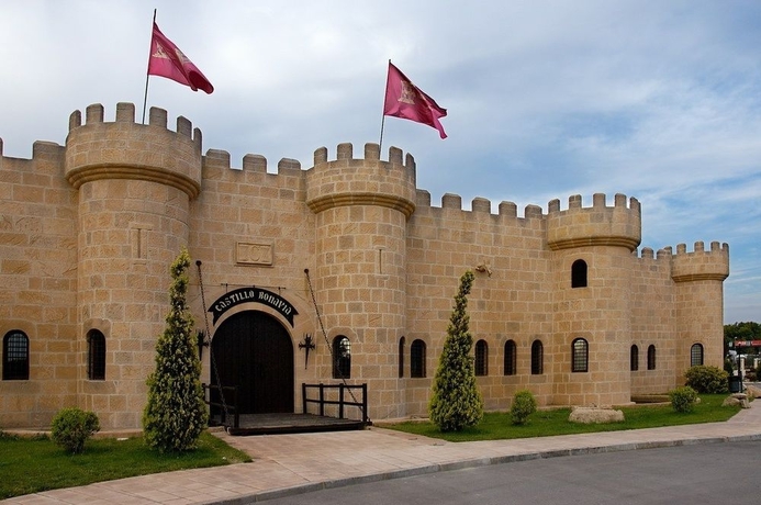 Imagen de los exteriores del Hotel Castillo Bonavia. Foto 5