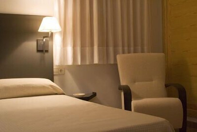 Imagen de la habitación del Hotel Castillo De Ateca. Foto 14