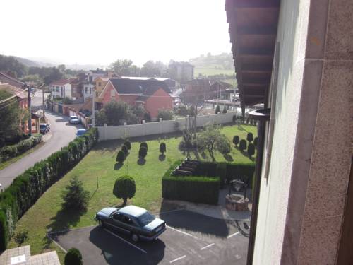 Imagen de la habitación del Hotel Castillo De Gauzón. Foto 13