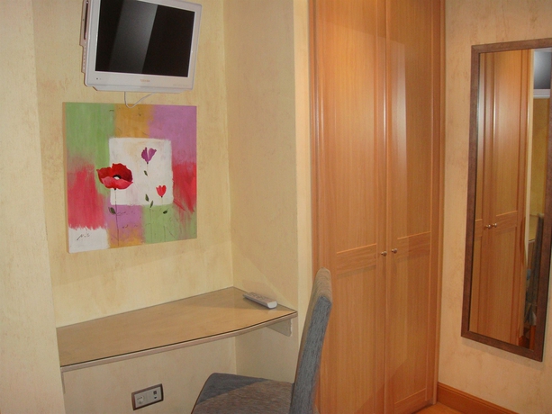 Imagen de la habitación del Hotel Castillo De Javier. Foto 11