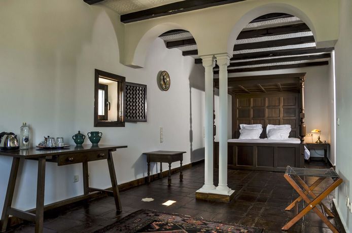 Imagen de la habitación del Hotel Castillo De Monda. Foto 5