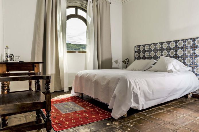 Imagen de la habitación del Hotel Castillo De Monda. Foto 6