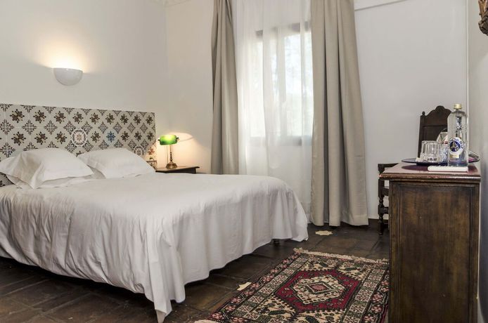 Imagen de la habitación del Hotel Castillo De Monda. Foto 9