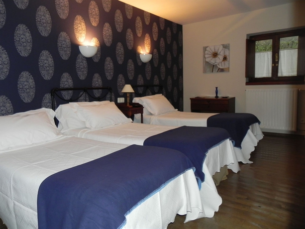 Imagen de la habitación del Hotel Castillo De Valdés Salas. Foto 5