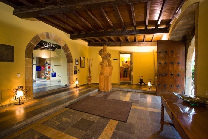 Imagen de los interiores del Hotel Castillo De Valdés Salas. Foto 13