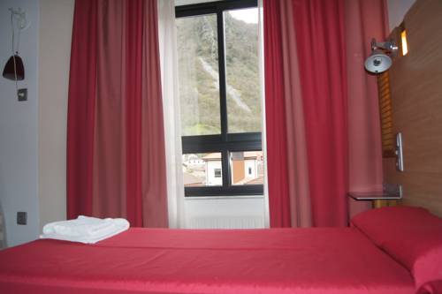 Imagen de la habitación del Hotel Castillo Del Alba. Foto 6