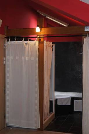 Imagen de la habitación del Hotel Castillo Del Alba. Foto 16