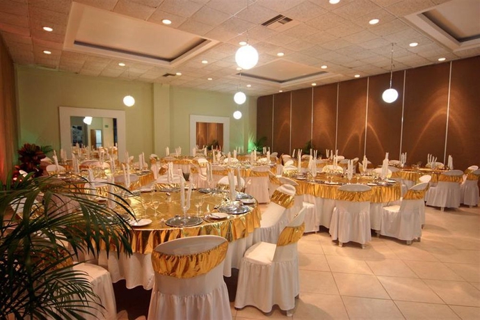 Imagen de los interiores del Hotel Castillo Huatulco and Beach Club. Foto 9