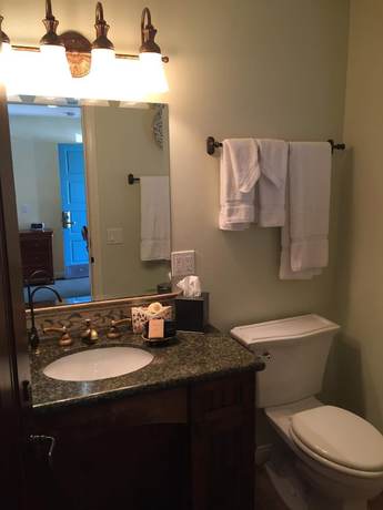 Imagen de la habitación del Hotel Castillo Inn at the Beach. Foto 8