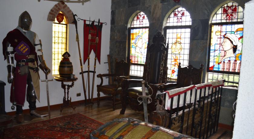 Imagen de los interiores del Hotel Castillo Medieval. Foto 6