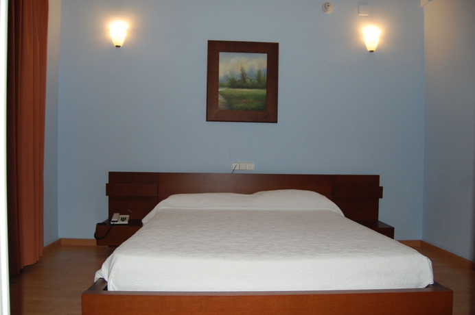 Imagen de la habitación del Hotel Castillo, Palma del Río. Foto 5