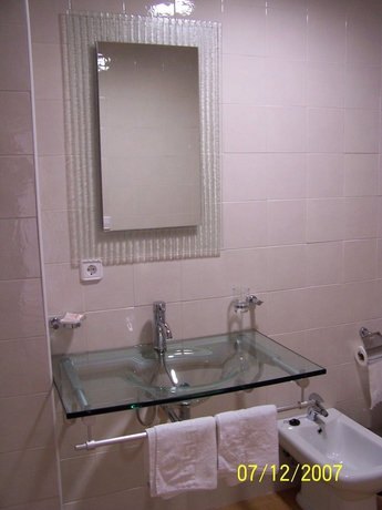 Imagen de la habitación del Hotel Castillo, Palma del Río. Foto 6