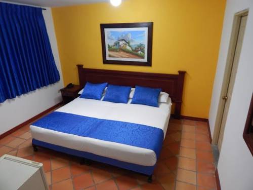 Imagen de la habitación del Hotel Castillo Real, Armenia. Foto 6