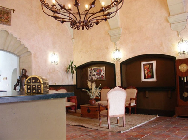 Imagen de los interiores del Hotel Castillo Santa Cecilia. Foto 9