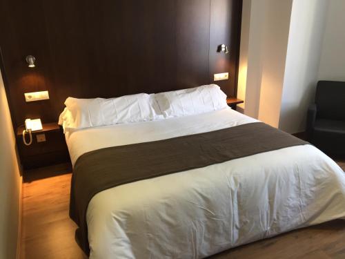 Imagen de la habitación del Hotel Castillo, Villarrobledo. Foto 4
