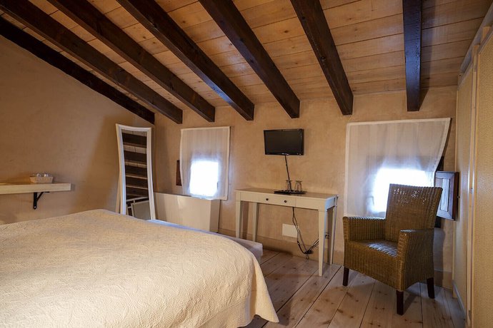 Imagen de la habitación del Hotel Castillo de Pilas Bonas. Foto 16