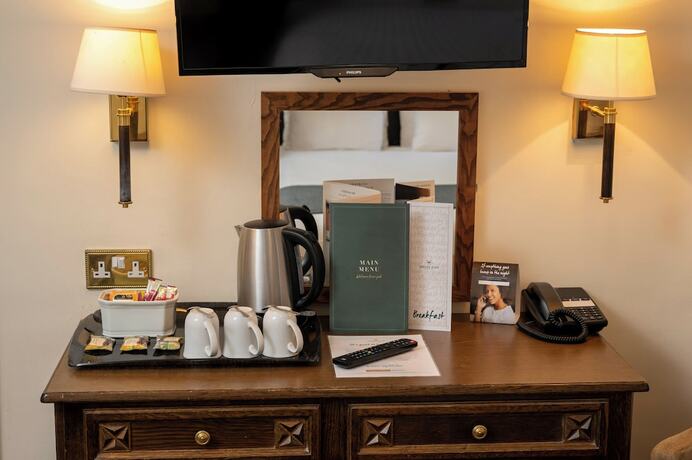 Imagen general del Hotel Castle And Ball by Greene King Inns. Foto 7