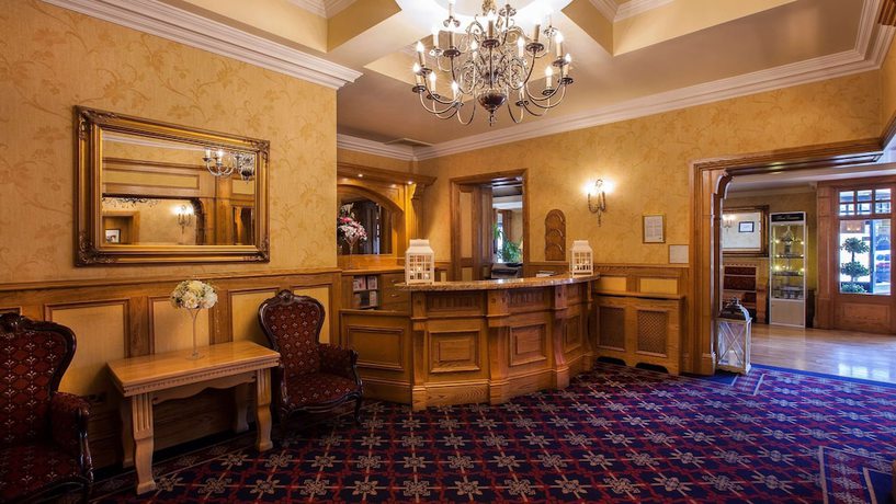 Imagen de los interiores del Hotel Castle Arch. Foto 19