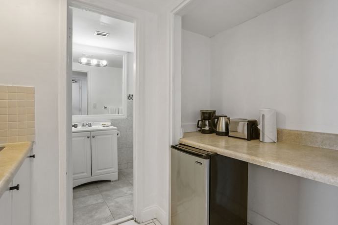 Imagen de la habitación del Hotel Castle Beach Suites by MiaRentals. Foto 10