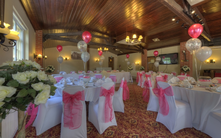 Imagen de los interiores del Hotel Castle By Greene King Inns. Foto 17