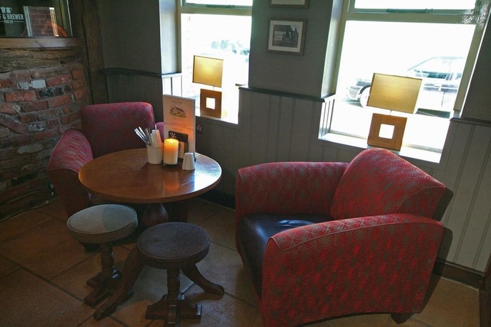 Imagen del bar/restaurante del Hotel Castle By Greene King Inns. Foto 3