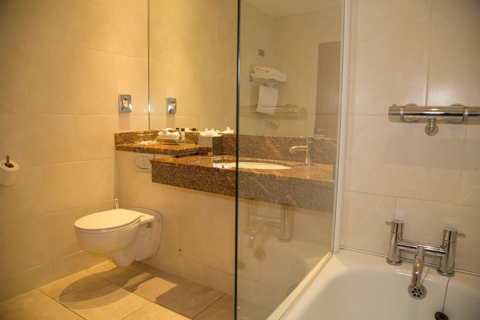 Imagen de la habitación del Hotel Castle Dargan. Foto 4