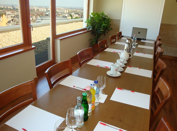 Imagen de los interiores del Hotel Castle Garden. Foto 15