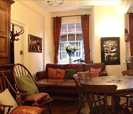 Imagen del bar/restaurante del Hotel Castle House, Canterbury. Foto 9