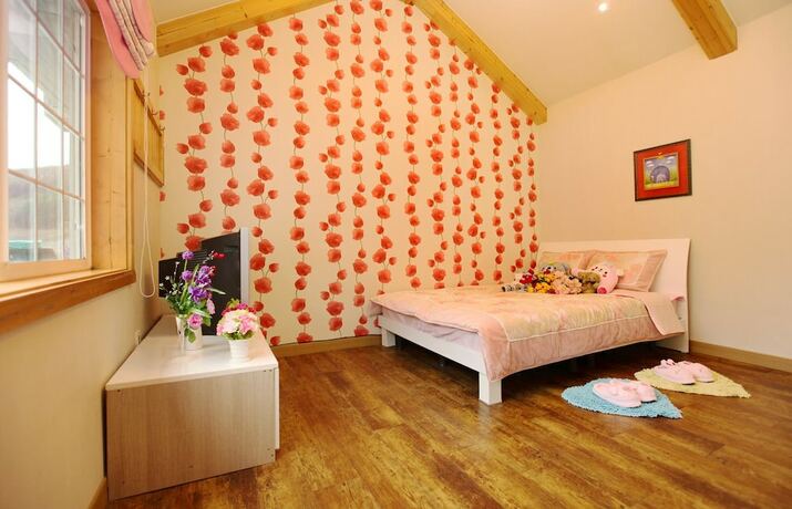 Imagen general del Hotel Castle In The Forest. Foto 2