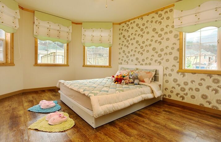 Imagen de la habitación del Hotel Castle In The Forest. Foto 22