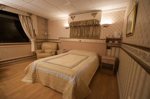 Imagen de la habitación del Hotel Castle, Merthyr Tydfil. Foto 6