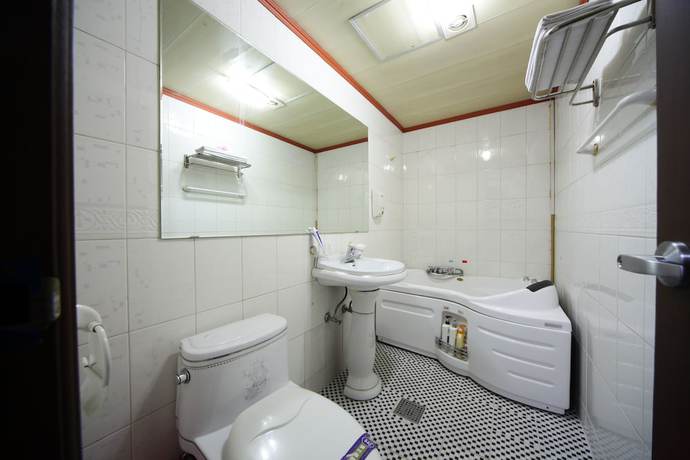 Imagen de la habitación del Hotel Castle Motel Iksan. Foto 12