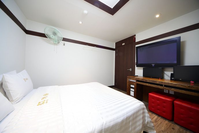 Imagen de la habitación del Hotel Castle Motel Iksan. Foto 18