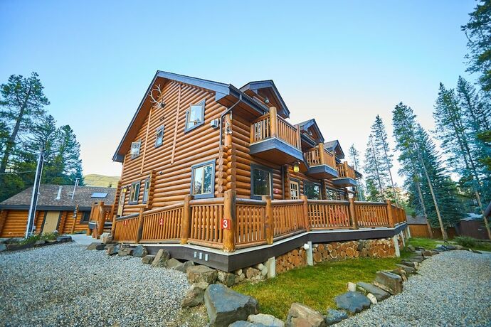Imagen de la habitación del Hotel Castle Mountain Chalets. Foto 17
