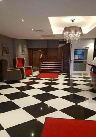 Imagen de los interiores del Hotel Castle, Neath. Foto 20