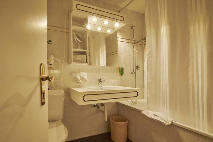 Imagen de la habitación del Hotel Castle, OBERWALD. Foto 4