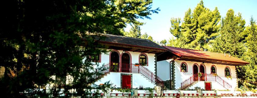 Imagen de los exteriores del Hotel Castle Park, Berat. Foto 9