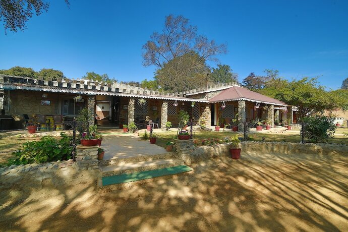 Imagen general del Hotel Castle Rock, Abu Road. Foto 12
