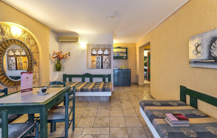 Imagen de la habitación del Hotel Castle Suites. Foto 2