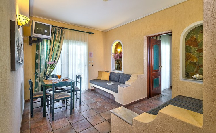 Imagen de la habitación del Hotel Castle Suites. Foto 10