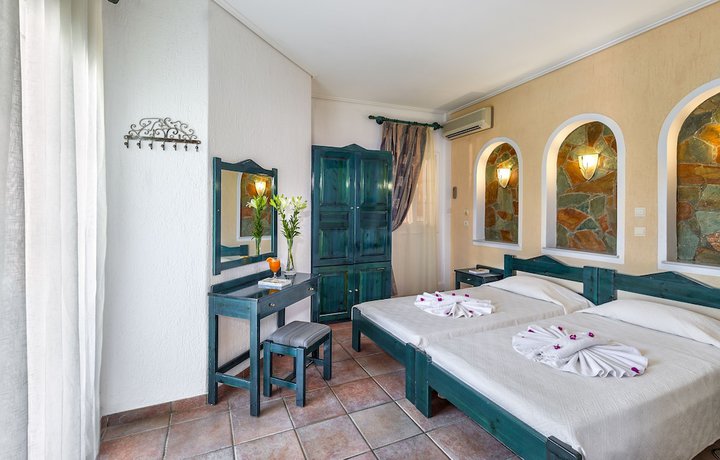 Imagen de la habitación del Hotel Castle Suites. Foto 15