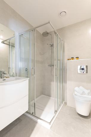 Imagen de la habitación del Hotel Castle Varagh and Bar. Foto 11